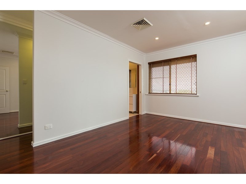 2/15 Kinsella Street, Joondanna WA 6060