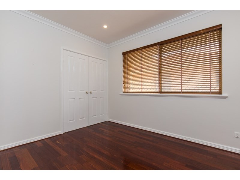 2/15 Kinsella Street, Joondanna WA 6060