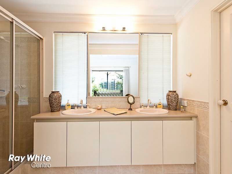 34 Juniper Bank Way, Subiaco WA 6008