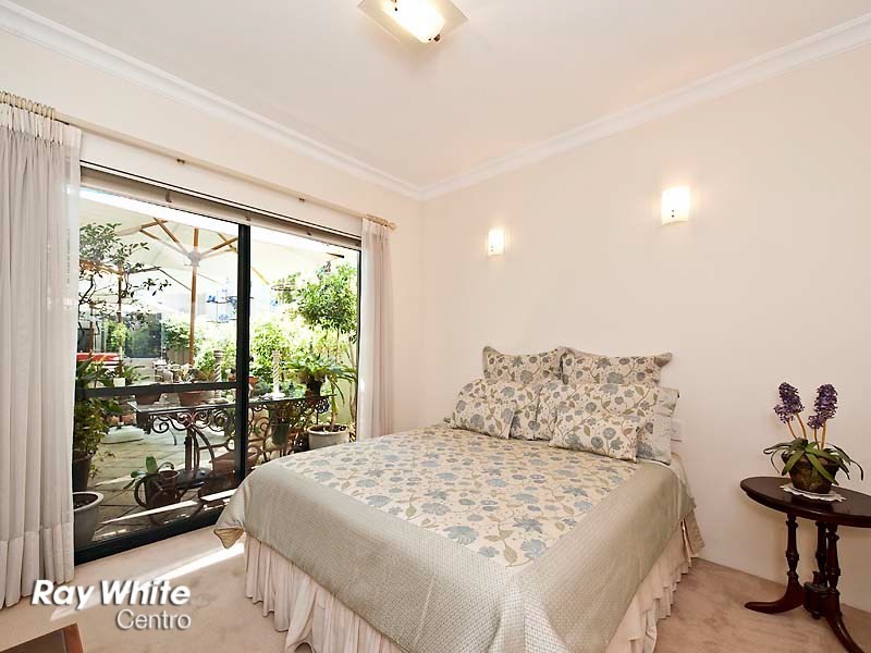 34 Juniper Bank Way, Subiaco WA 6008