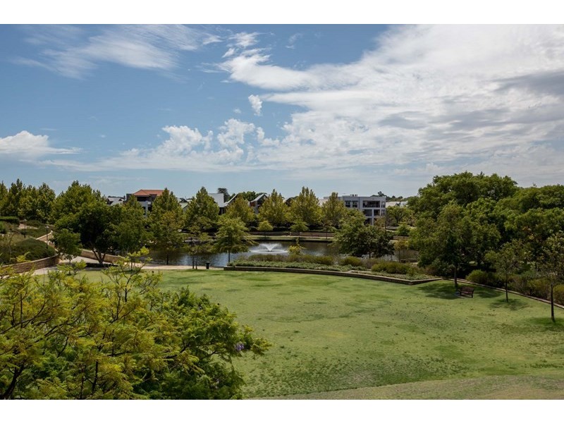 24 Mere View Way, Subiaco WA 6008