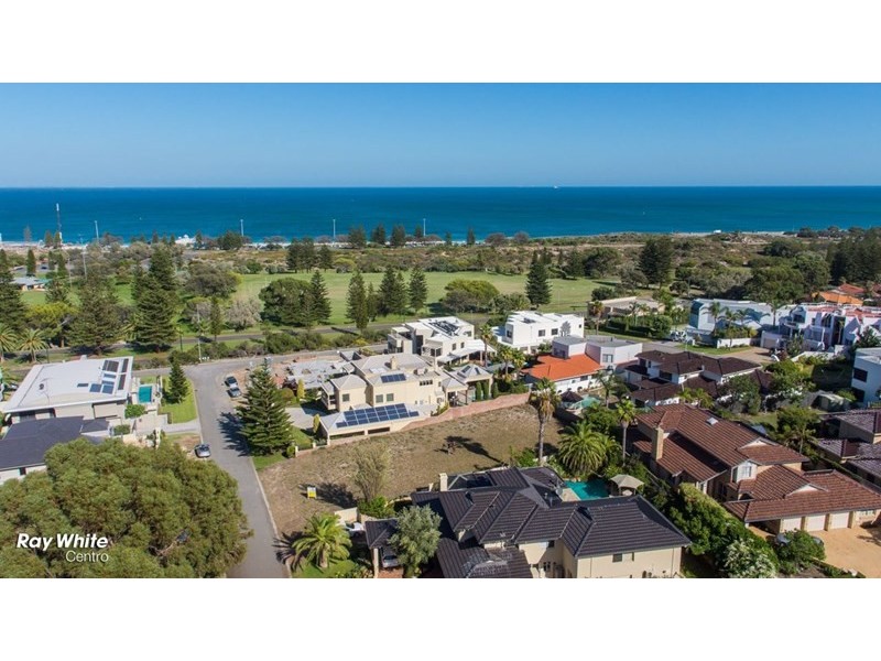 4 Taworri Way, City Beach WA 6015