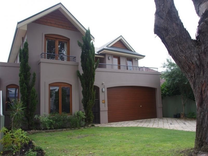 7B Clydesdale Street, Alfred Cove WA 6154