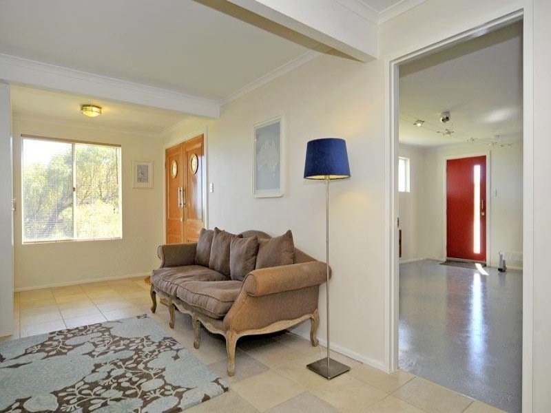 8 Harris Street, Guilderton WA 6041