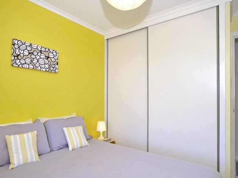 8 Harris Street, Guilderton WA 6041
