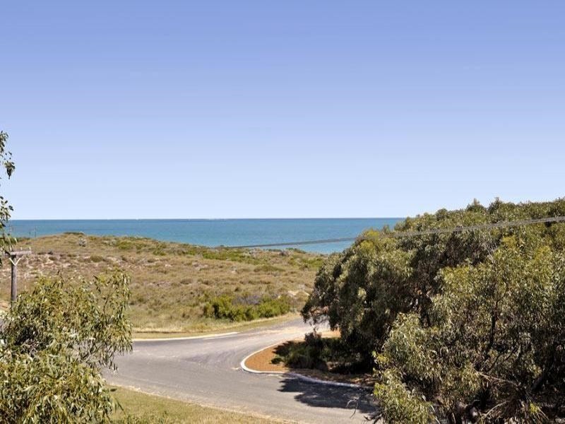 8 Harris Street, Guilderton WA 6041