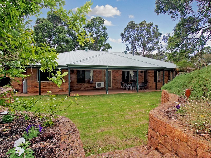 232 Glenisla Road, Carmel WA 6076