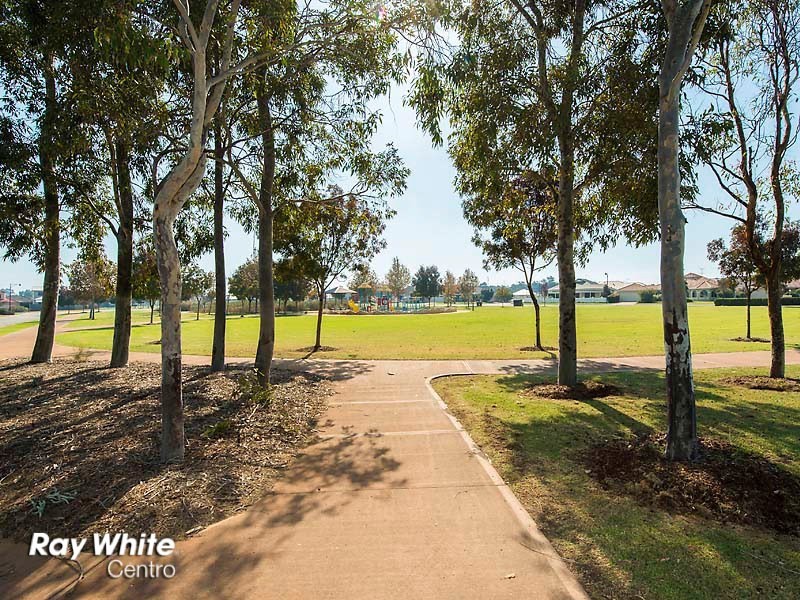 12 Papillon Road, Success WA 6164