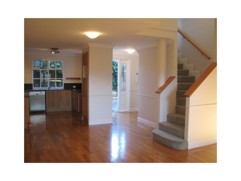 2/25 Barnfield Road, Claremont WA 6010