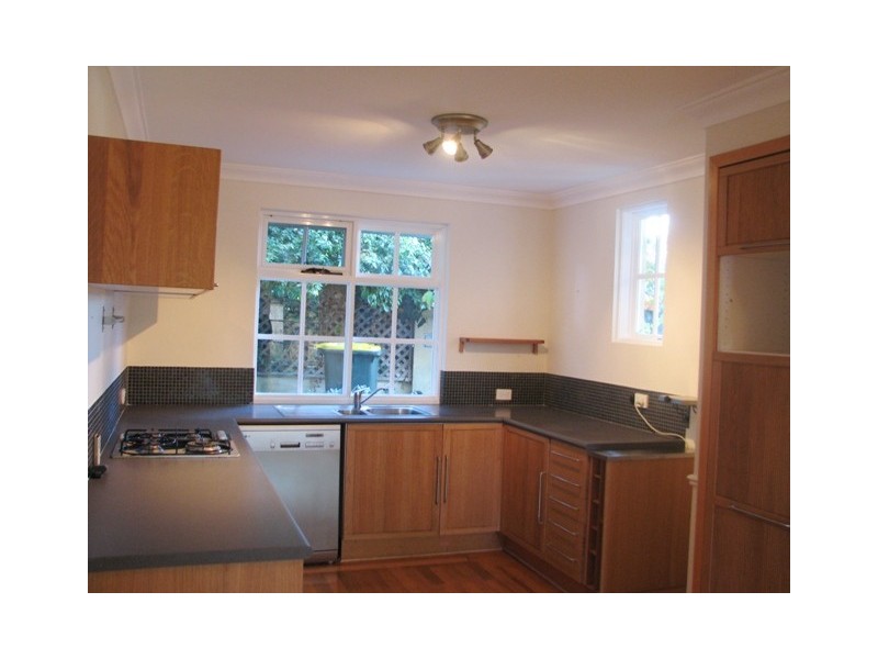 2/25 Barnfield Road, Claremont WA 6010