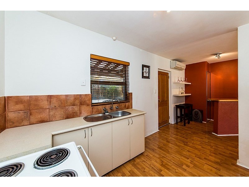 51/42 Pollard Street, Glendalough WA 6016