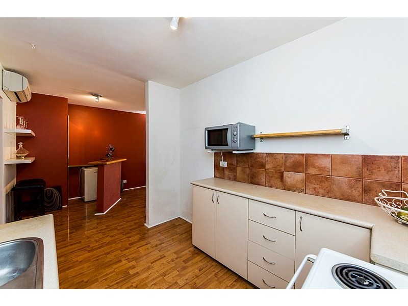 51/42 Pollard Street, Glendalough WA 6016