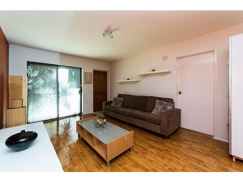 51/42 Pollard Street, Glendalough WA 6016