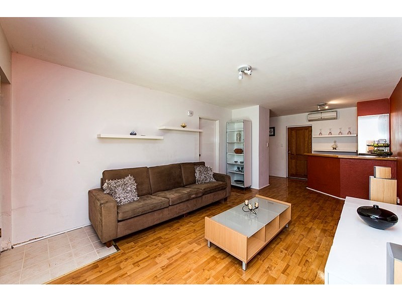 51/42 Pollard Street, Glendalough WA 6016