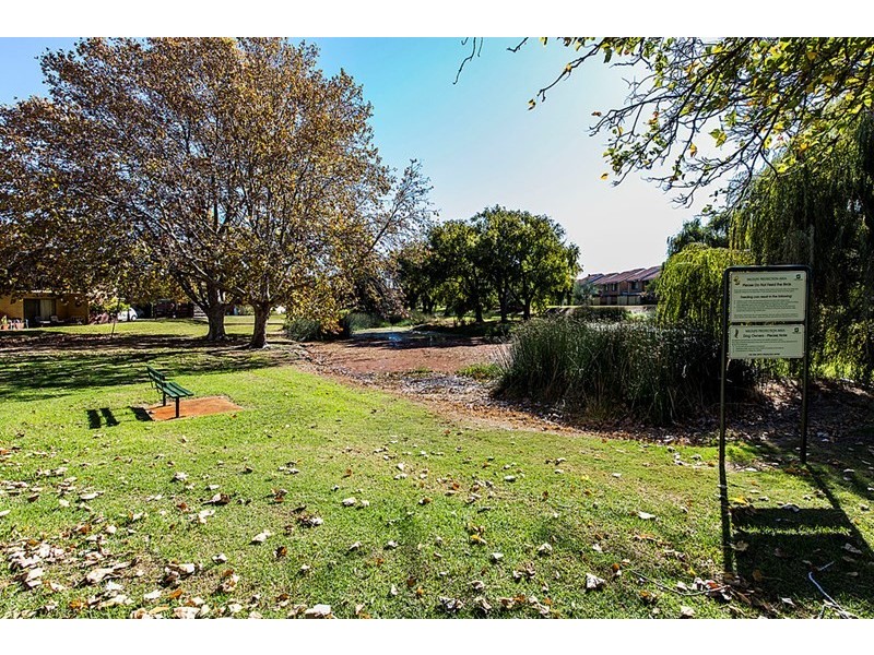 51/42 Pollard Street, Glendalough WA 6016