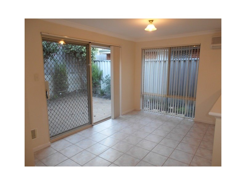 3/15 Holder Street, St James WA 6102