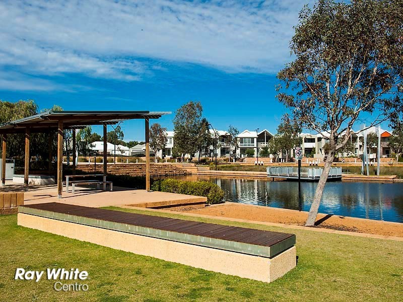 1/28 Merrifield Avenue, Kelmscott WA 6111