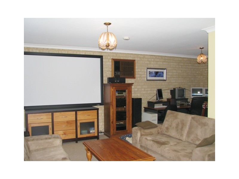 93 Raymond Street, Yokine WA 6060