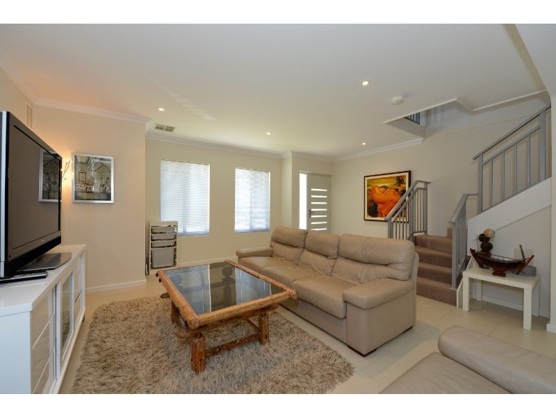 178A Grand Promenade, Doubleview WA 6018