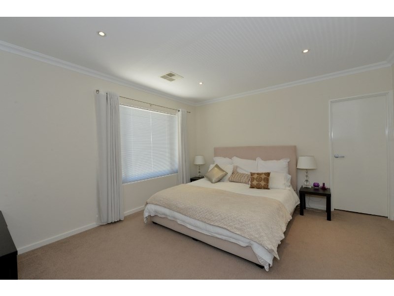 178A Grand Promenade, Doubleview WA 6018