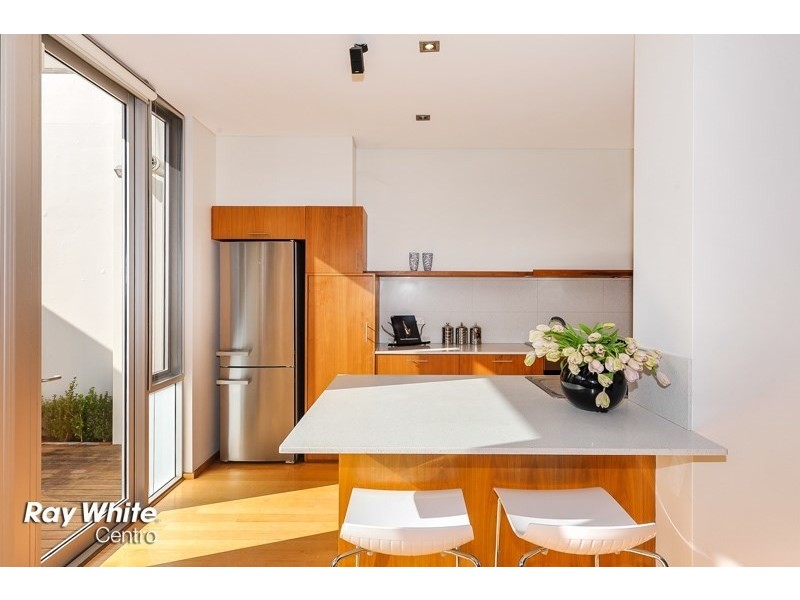 32 Mere View Way, Subiaco WA 6008