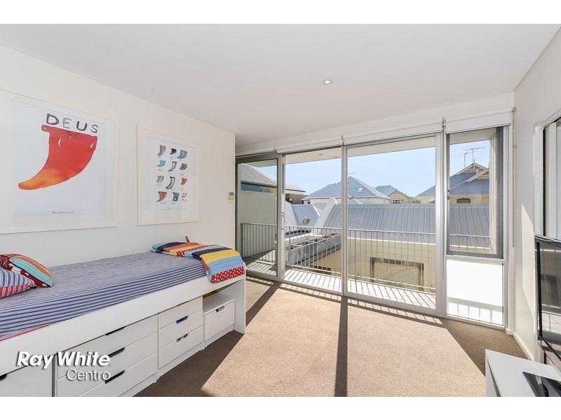 32 Mere View Way, Subiaco WA 6008