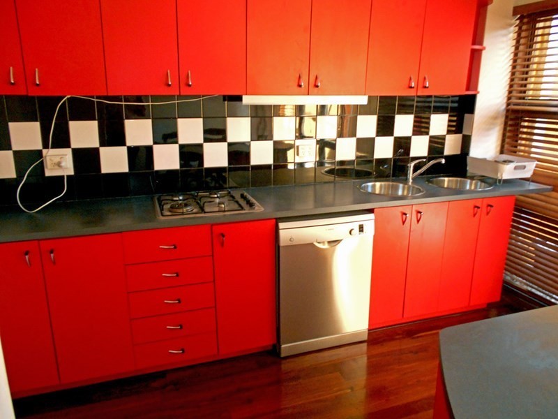 2/3 Harvest Road, North Fremantle WA 6159