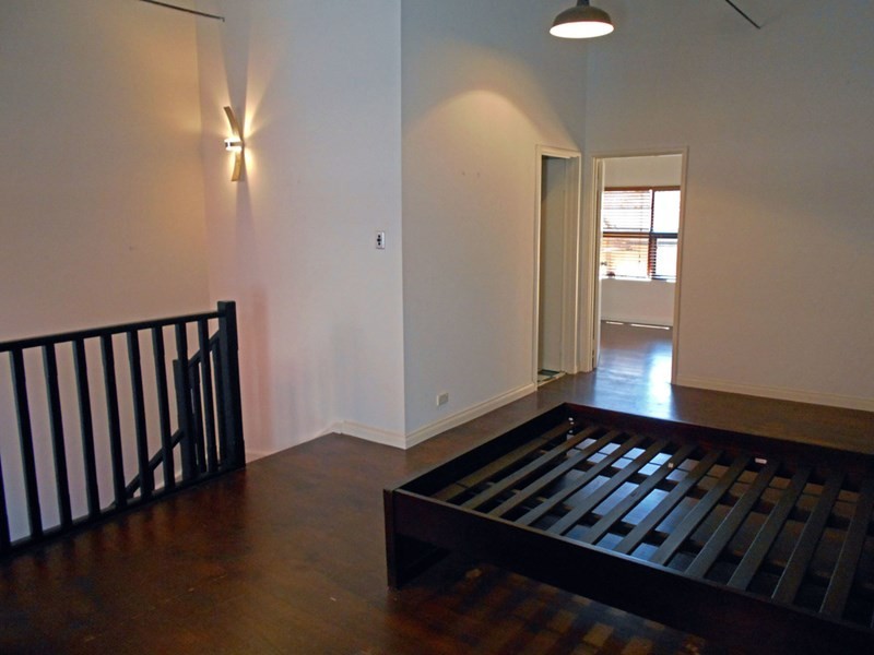 2/3 Harvest Road, North Fremantle WA 6159