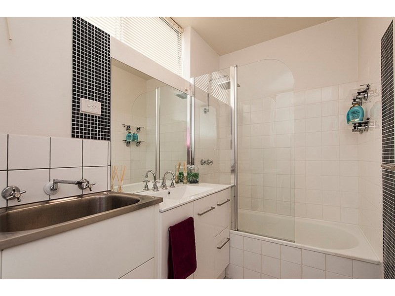 66/12 Wall Street, Maylands WA 6051