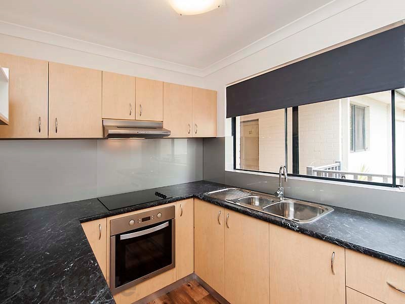 10/24 Landsdowne Street, Jolimont WA 6014