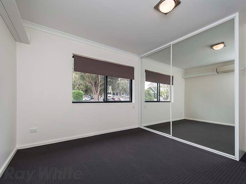 10/24 Landsdowne Street, Jolimont WA 6014