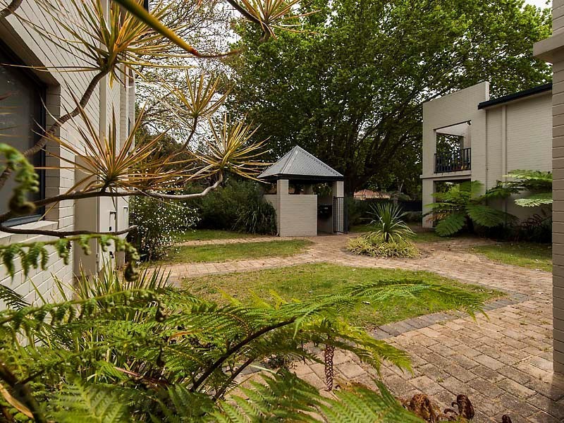 10/24 Landsdowne Street, Jolimont WA 6014