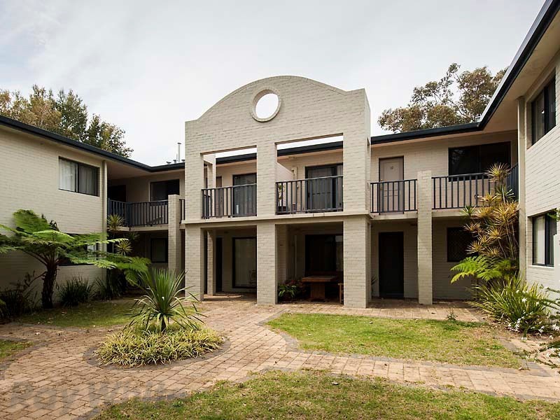 10/24 Landsdowne Street, Jolimont WA 6014