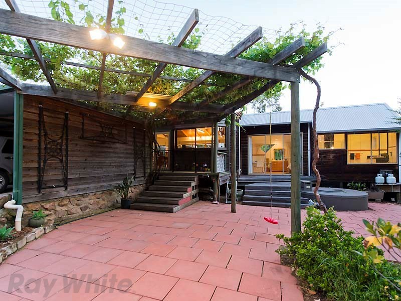 61 Lewis Road, Serpentine WA 6125