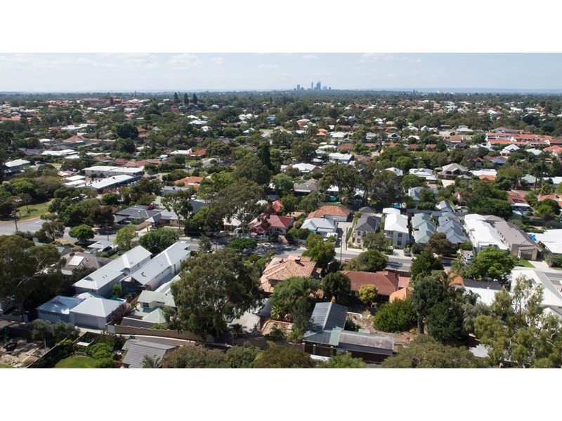 42 Acacia Lane, Mount Claremont WA 6010