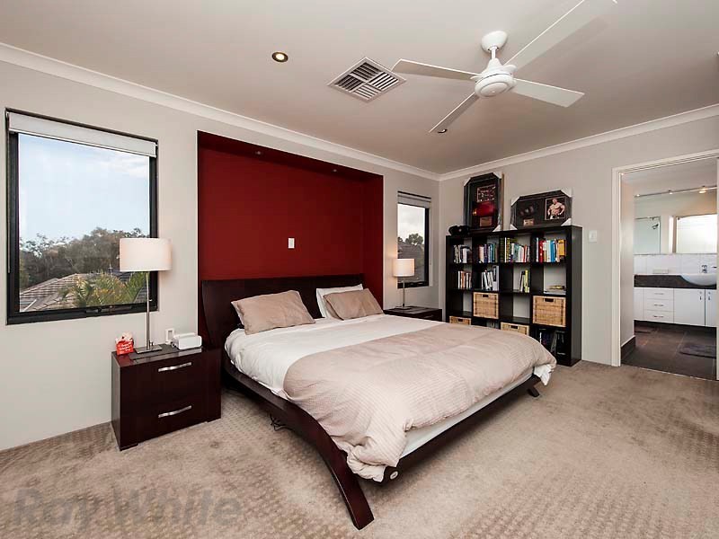 11 Honeyeater Circle, Wembley WA 6014
