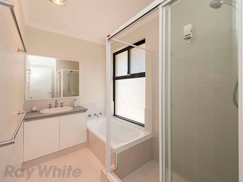 11 Honeyeater Circle, Wembley WA 6014