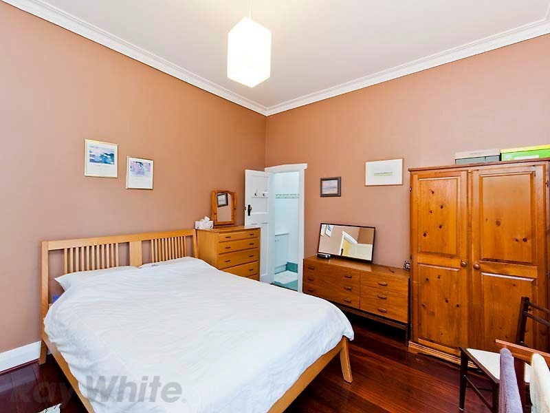 26 Waverley Street, Shenton Park WA 6008