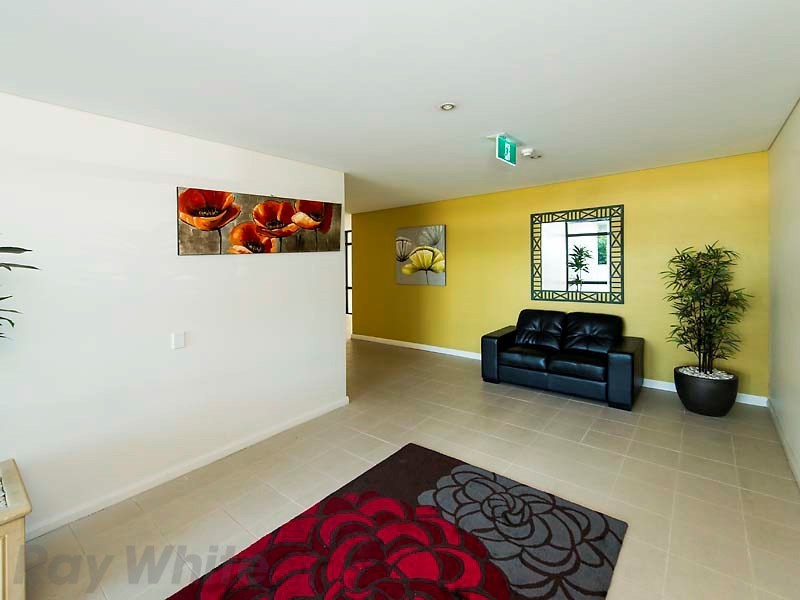 11/105 Melville Parade, Como WA 6152