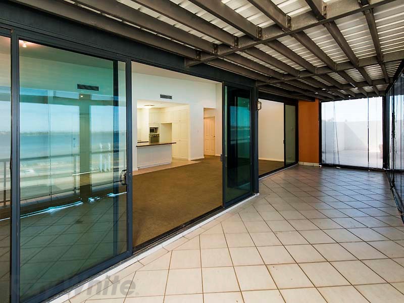 11/105 Melville Parade, Como WA 6152