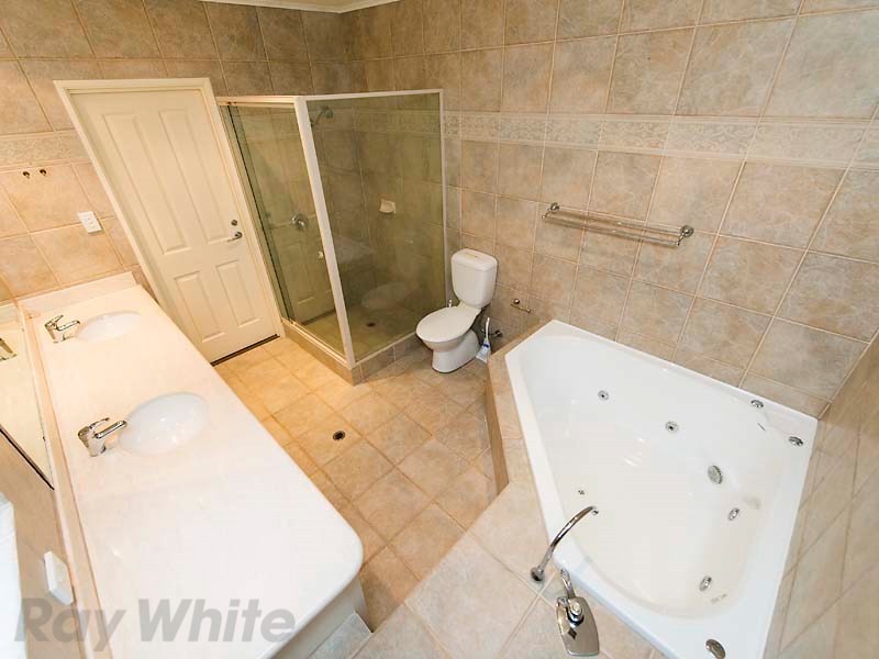 11/105 Melville Parade, Como WA 6152