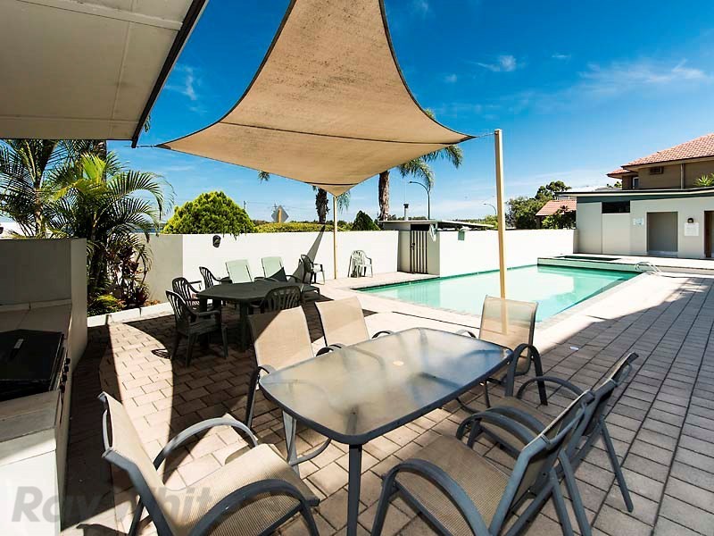 11/105 Melville Parade, Como WA 6152