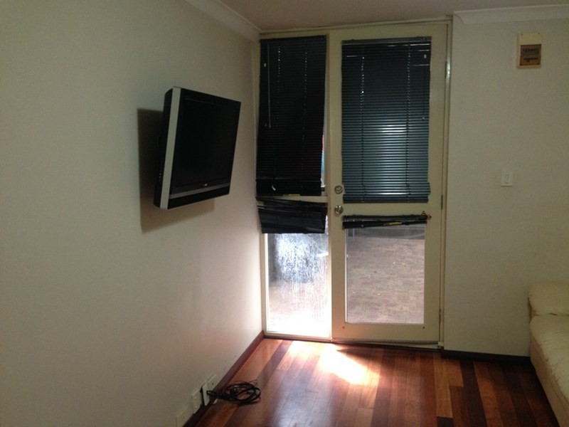 1/1-9 Herdsman Parade, Wembley WA 6014