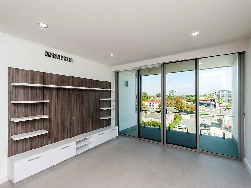 604/19 Ogilvie Road, Mount Pleasant WA 6153