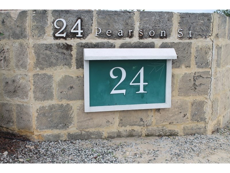 23W/24 Pearson Street, Churchlands WA 6018