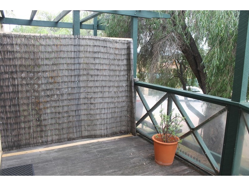 23W/24 Pearson Street, Churchlands WA 6018