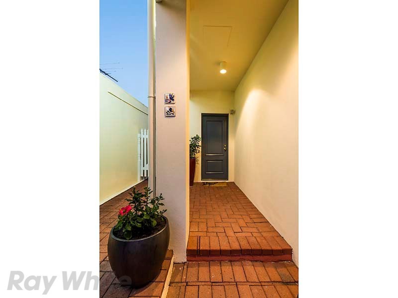 106 St Leonards Avenue, West Leederville WA 6007