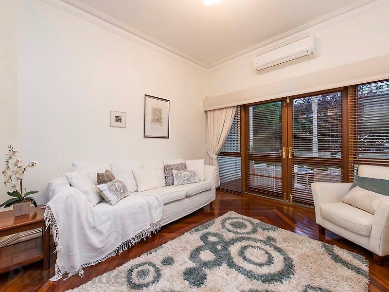 106 St Leonards Avenue, West Leederville WA 6007