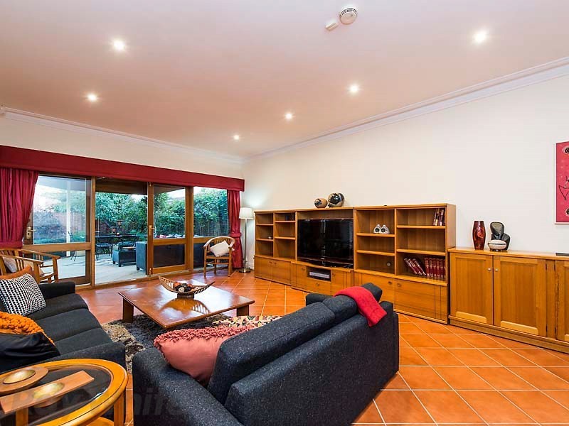 106 St Leonards Avenue, West Leederville WA 6007