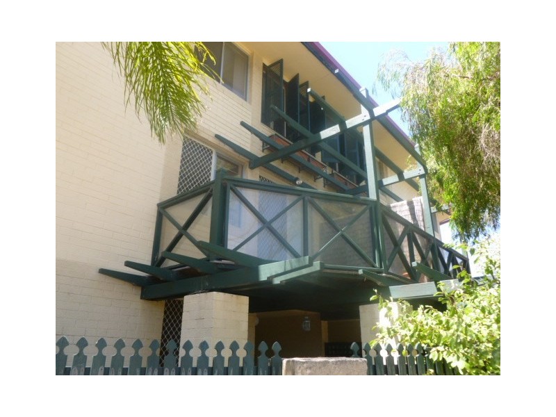 23W/24 Pearson Street, Churchlands WA 6018